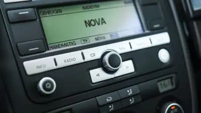 Vendo Volkswagen Golf 2008 - 8650 EUR, 199000 km - AUTO.MOTO.pt