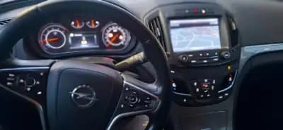 Vendo Opel Insignia 2016 - 10000 EUR, 236500 km - AUTO.MOTO.pt