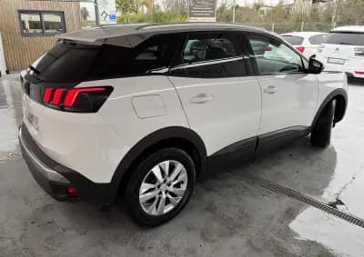 Sell Peugeot 3008 2018 - 14490 EUR, 105034 km - AUTO.MOTO.pt