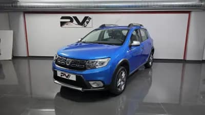 Vendo Dacia Sandero 2018 - 10990 EUR, 129000 km - AUTO.MOTO.pt