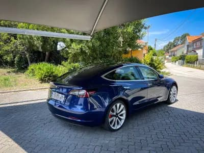 Sell Tesla Model 3 2019 - 28990 EUR, 85000 km - AUTO.MOTO.pt