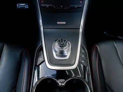 Vendo Ford S-Max 2022 - 34990 EUR, 176600 km - AUTO.MOTO.pt