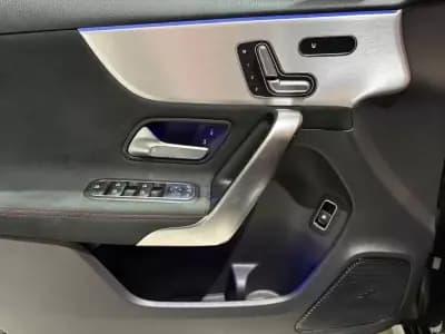 Sell Mercedes-Benz A 250 2020 - 25499 EUR, 136000 km - AUTO.MOTO.pt