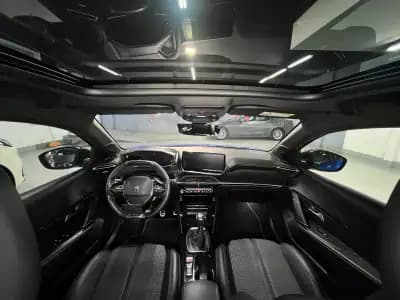 Sell Peugeot 208 2021 - 15990 EUR, 40000 km - AUTO.MOTO.pt