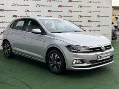 Vendo Volkswagen Polo 2018 - 12990 EUR, 69000 km - AUTO.MOTO.pt