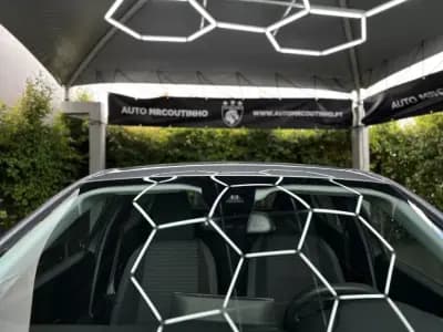 Vendo Peugeot e-2008 2023 - 22500 EUR, 46500 km - AUTO.MOTO.pt