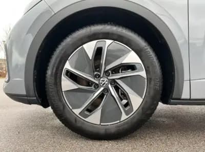 Vendo Volkswagen ID.5 2022 - 29500 EUR, 29500 km - AUTO.MOTO.pt