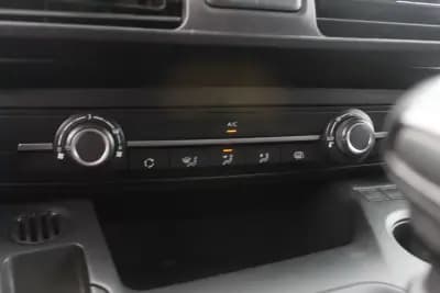 Vendo Peugeot Partner 2022 - 10976 EUR, 135000 km - AUTO.MOTO.pt