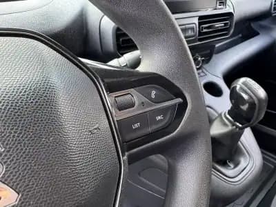 Vendo Peugeot Partner 2019 - 13990 EUR, 150000 km - AUTO.MOTO.pt