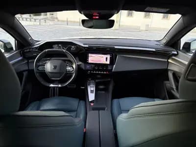 Vendo Peugeot 308 2021 - 25000 EUR, 58000 km - AUTO.MOTO.pt