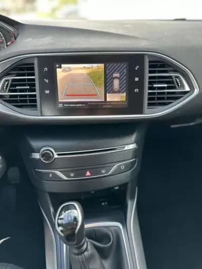 Sell Peugeot 308 SW 2020 - 16900 EUR, 147000 km - AUTO.MOTO.pt