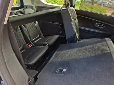 Vendo Renault Grand Scénic 2017 - 13990 EUR, 140000 km - AUTO.MOTO.pt