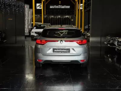 Vendo Renault Mégane Sport Tourer 2022 - 16990 EUR, 132900 km - AUTO.MOTO.pt
