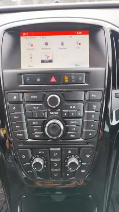 Vendo Opel Astra Sports Tourer 2016 - 9998 EUR, 162378 km - AUTO.MOTO.pt