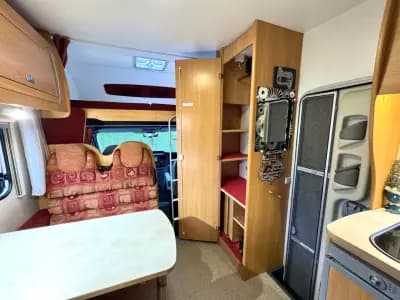 Sell Ford 2007 - 32990 EUR, 99000 km - AUTO.MOTO.pt