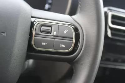 Vendo Citroën C5 Aircross 2024 - 28330 EUR, 24731 km - AUTO.MOTO.pt