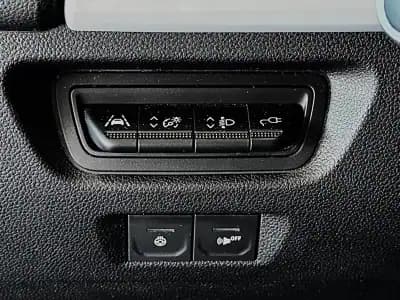 Vendo Renault Zoe 2020 - 16500 EUR, 105000 km - AUTO.MOTO.pt