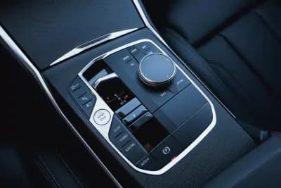 Vendo BMW 330 2022 - 30000 EUR, 154565 km - AUTO.MOTO.pt