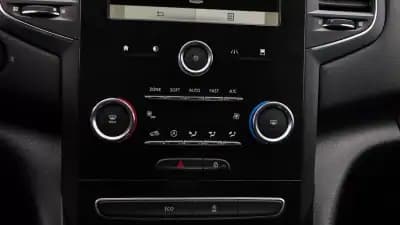 Sell Renault Mégane Sport Tourer 2019 - 16300 EUR, 123000 km - AUTO.MOTO.pt