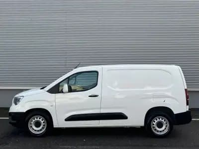 Sell Opel Combo 2019 - 13450 EUR, 150000 km - AUTO.MOTO.pt