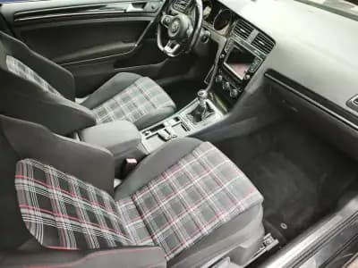 Sell Volkswagen Golf 2014 - 19900 EUR, 160000 km - AUTO.MOTO.pt