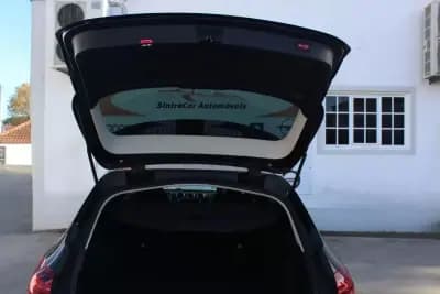 Sell Mercedes-Benz C 200 2024 - 39980 EUR, 19384 km - AUTO.MOTO.pt