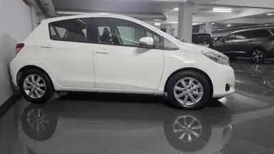 Vendo Toyota Yaris 2012 - 8490 EUR, 154000 km - AUTO.MOTO.pt