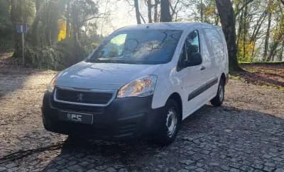Vendo Peugeot Partner 2018 - 9450 EUR, 204000 km - AUTO.MOTO.pt
