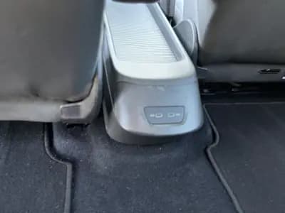 Vendo Volkswagen ID.3 2021 - 19900 EUR, 71000 km - AUTO.MOTO.pt