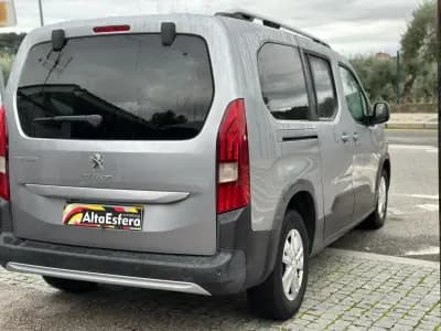Sell Peugeot Rifter 2018 - 20900 EUR, 64900 km - AUTO.MOTO.pt
