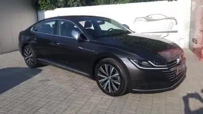 Vendo Volkswagen Arteon 2019 - 26650 EUR, 90000 km - AUTO.MOTO.pt