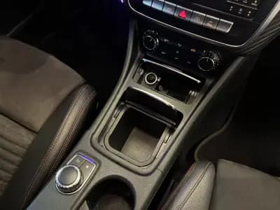 Sell Mercedes-Benz A 180 2017 - 19490 EUR, 150000 km - AUTO.MOTO.pt