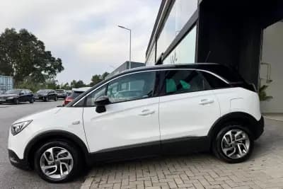 Sell Opel Crossland X 2018 - 12950 EUR, 89244 km - AUTO.MOTO.pt