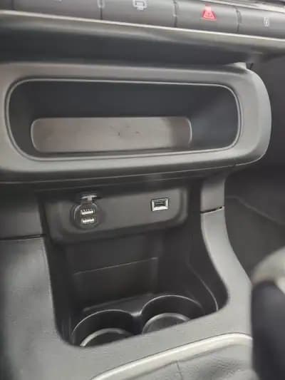 Vendo Citroën C3 2021 - 12650 EUR, 42604 km - AUTO.MOTO.pt