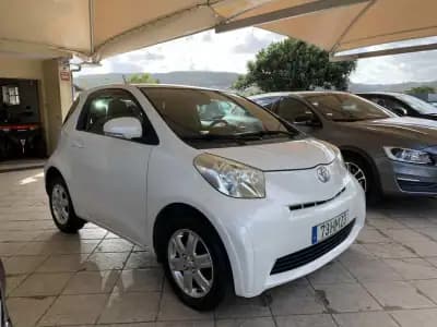 Sell Toyota iQ 2009 - 7500 EUR, 123054 km - AUTO.MOTO.pt