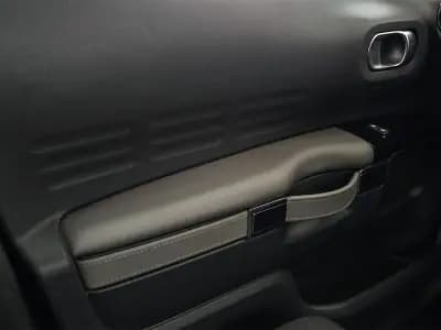 Sell Citroën C4 Cactus 2018 - 12950 EUR, 93000 km - AUTO.MOTO.pt