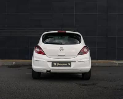 Vendo Opel Corsa 2014 - 8990 EUR, 139000 km - AUTO.MOTO.pt