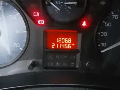 Sell Peugeot Partner 2016 - 12900 EUR, 211456 km - AUTO.MOTO.pt