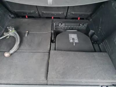 Vendo Peugeot 5008 2018 - 14990 EUR, 172200 km - AUTO.MOTO.pt