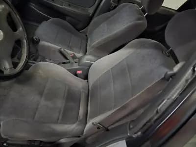 Vendo Toyota Corolla 2000 - 2500 EUR, 124412 km - AUTO.MOTO.pt