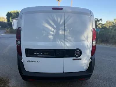 Vendo Fiat Doblo 2022 - 13699 EUR, 60000 km - AUTO.MOTO.pt