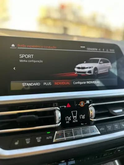 Vendo BMW 330 2019 - 30000 EUR, 210000 km - AUTO.MOTO.pt