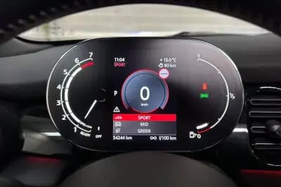 Vendo MINI 2021 - 26950 EUR, 34244 km - AUTO.MOTO.pt