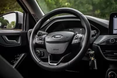 Vendo Ford Focus SW 2023 - 18990 EUR, 64785 km - AUTO.MOTO.pt