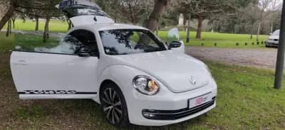 Vendo Volkswagen New Beetle 2011 - 18490 EUR, 163800 km - AUTO.MOTO.pt