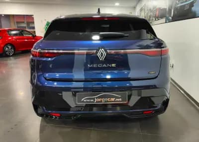 Vendo Renault Mégane E-Tech 2023 - 26500 EUR, 45000 km - AUTO.MOTO.pt