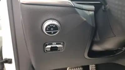 Sell Mercedes-Benz GLC 220 2023 - 68990 EUR, 29182 km - AUTO.MOTO.pt