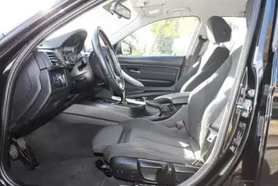 Vendo BMW 318 2013 - 14900 EUR, 154000 km - AUTO.MOTO.pt