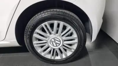 Vendo Volkswagen Up! 2016 - 8990 EUR, 150000 km - AUTO.MOTO.pt