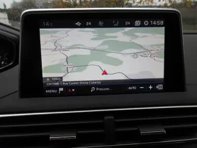 Sell Peugeot 3008 2017 - 18990 EUR, 151000 km - AUTO.MOTO.pt